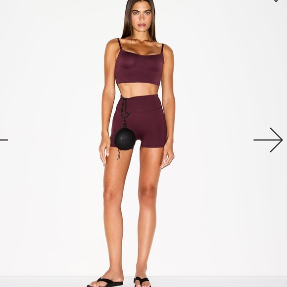 NikeSKIMS NWT Matte 3” Short - Currant